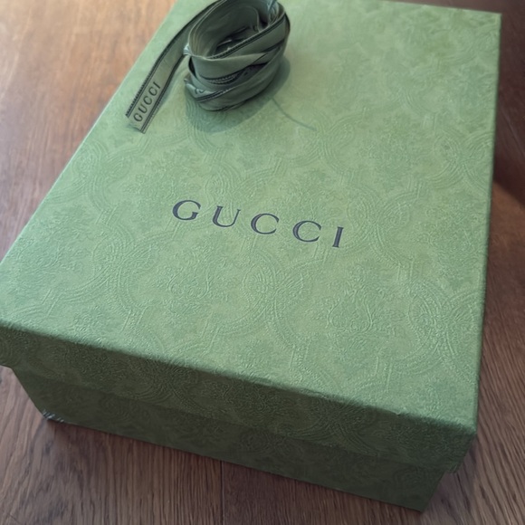 Gucci Silver Platform Heels- 39 Original packaging- never worn - Picture 9 of 10